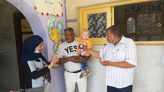 In Qena of Upper Egypt, a sign language translator was available for voters who needed the service.