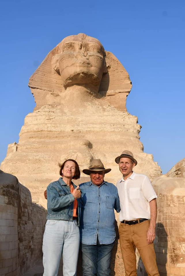 Hawass with the international stars - ET