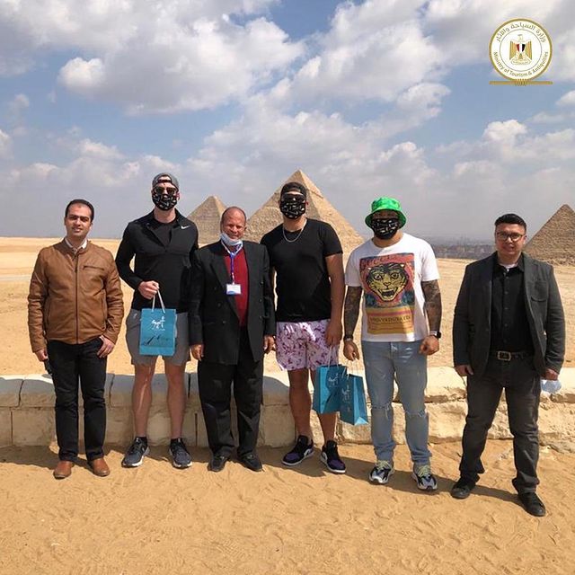 76229-نجوم-كرة-القدم-الأمريكية--(2)