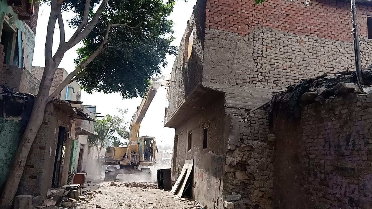 188500-نقل-سكان-بطن-البقرة-(5)