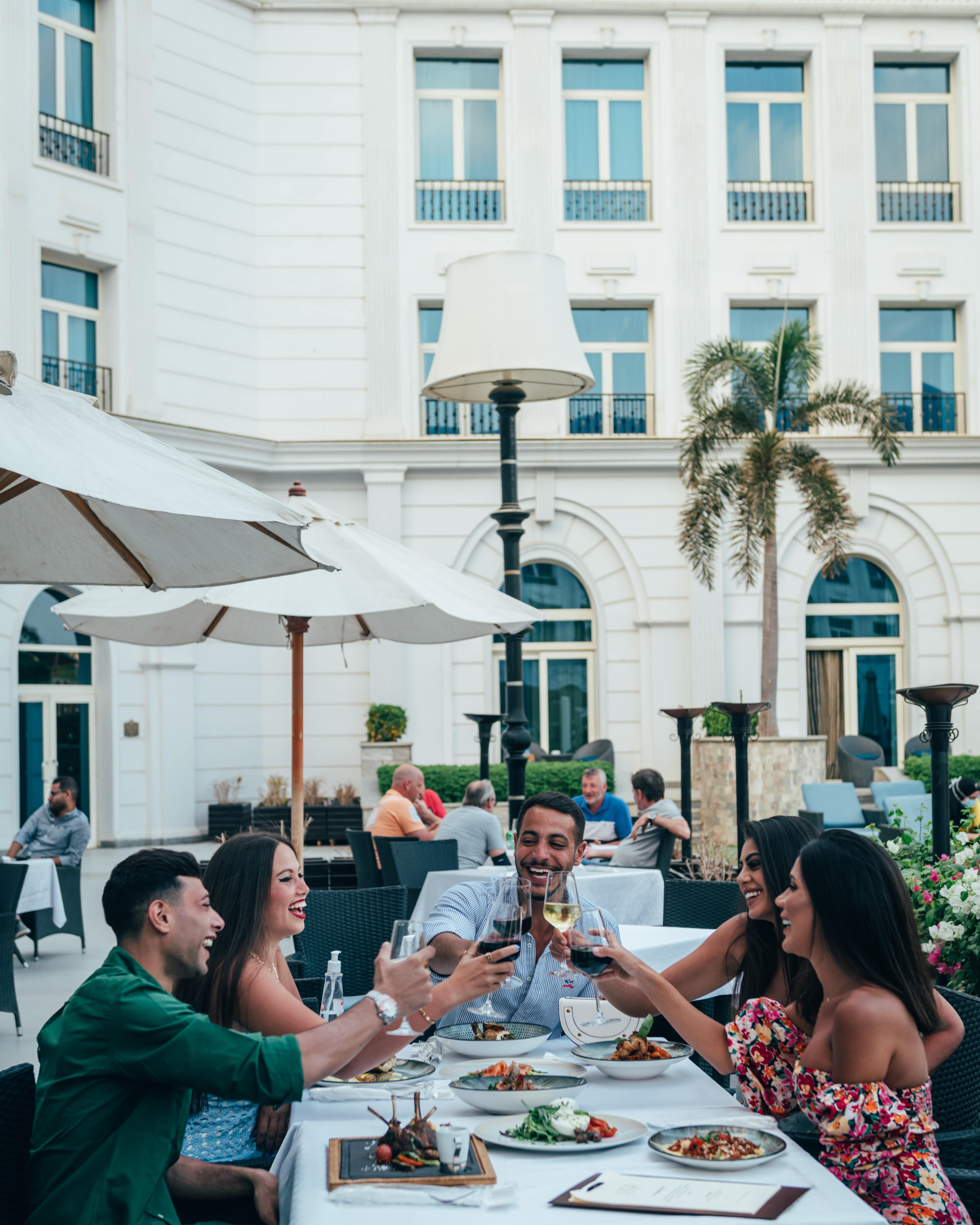 Dining at the Palace-min