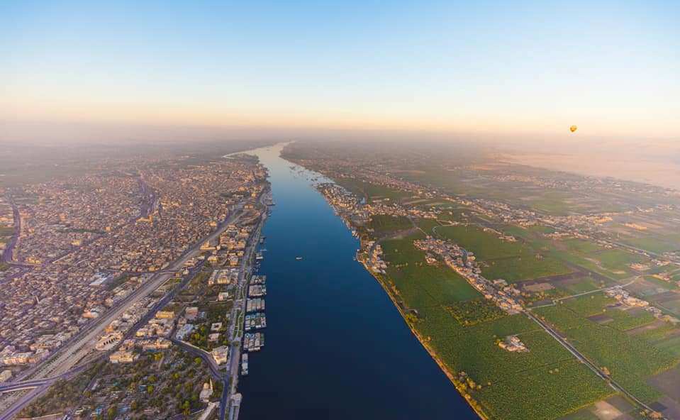54659-سحر-نهر-النيل-والطبيعة-الخلابة-فى-الأقصر-من-أعلى-رحلات-البالون-الطائر