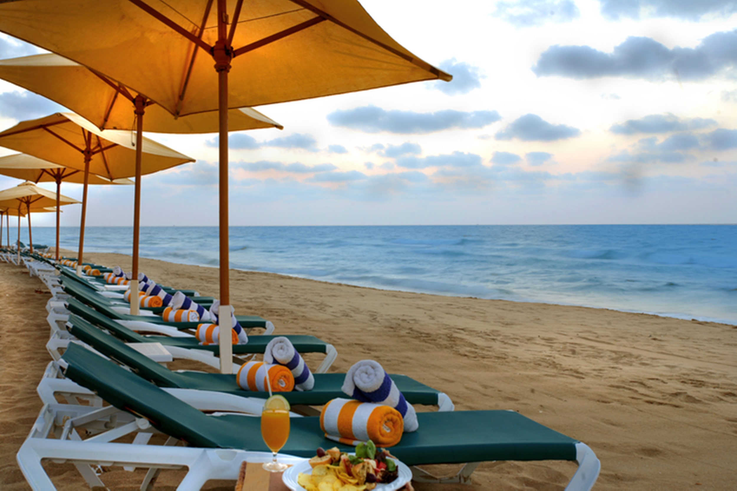 ALYAC_Private beach