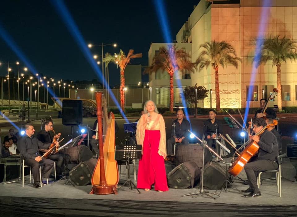 Manal Mohieldin during the concert - Min. of Tourism & Antiquities