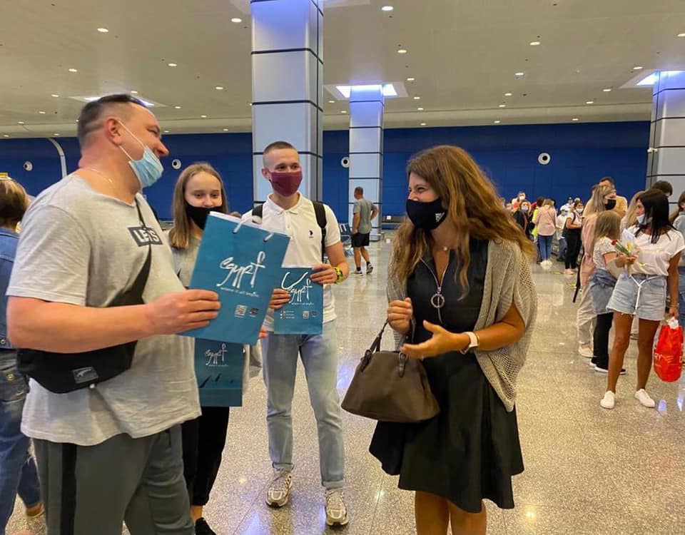 Russian tourists to Hurghada received a warm welcome upon arrival to Hurghada - Min. of Tourism & Antiquities