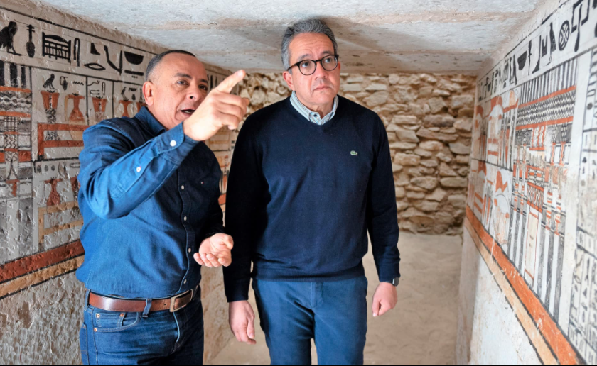 Enani and Waziri in one of the tombs - Min. of Tourism & Antiquities