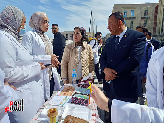 72671-ركن-الطعام-الصحي-بجامعة-المنصورة-الجديدة