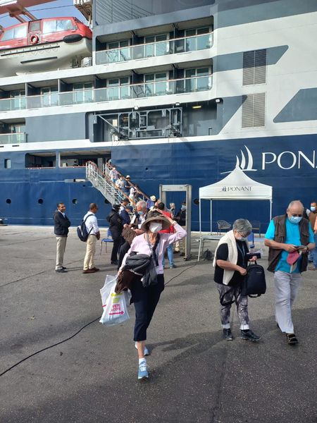 The tourists upon arrival - Min. of Tourism & Antiquities 1
