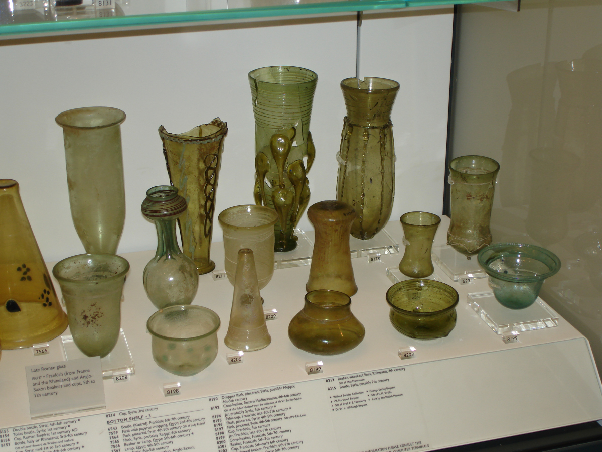 victoria-and-albert-museum-overview-of-merovingian-glass-5th-6th-century