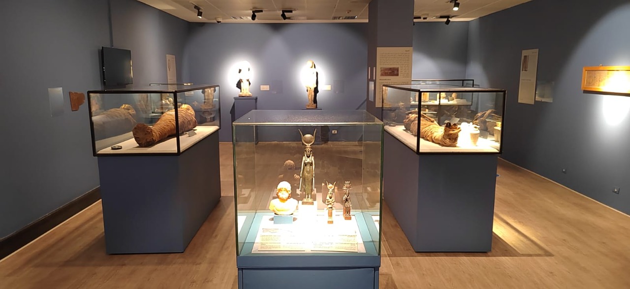 Cairo Airport Museum - Min. of Tourism & Antiquities