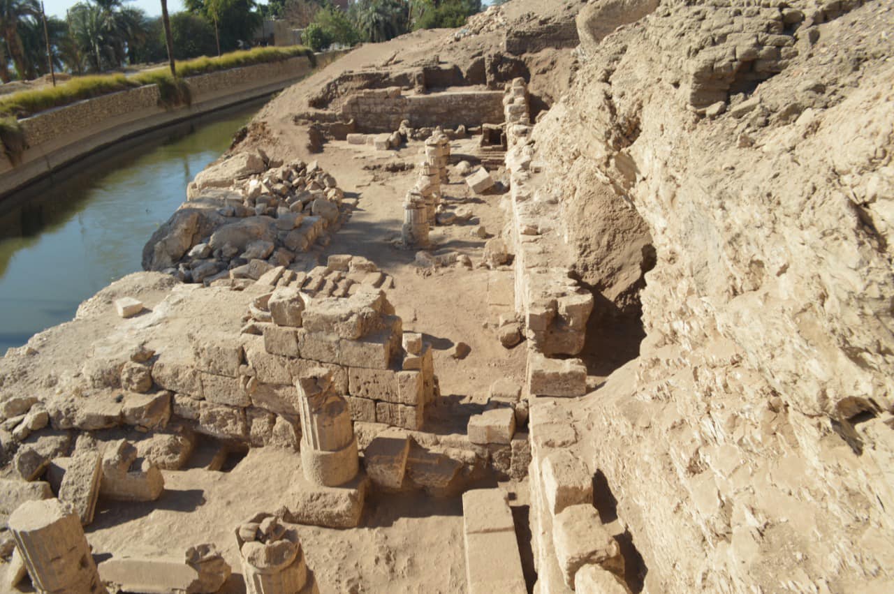 152126-Gabal-el-Haridi-area-in-Sohag