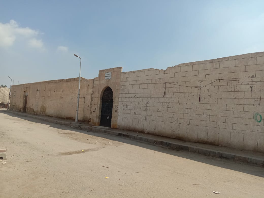 64016-محافظة-القاهرة-تنفى-إزالة-مقبرتى-الإمام-ورش-وأمير-الشعراء-1