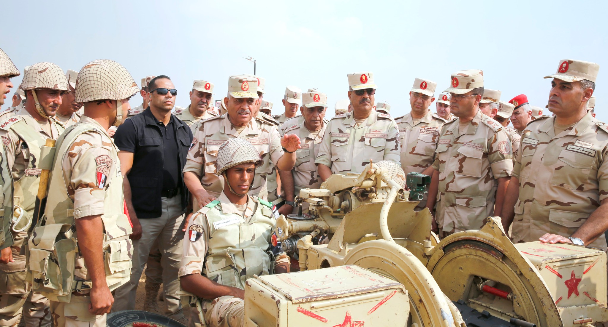Egypt’s Defense Minister Abdel Meguid Saqr visits one of the formations of the Second Field Army – Army spox 5 Egypt’s Defense Minister Abdel Meguid Saqr visits one of the formations of the Second Field Army – Army spox 5