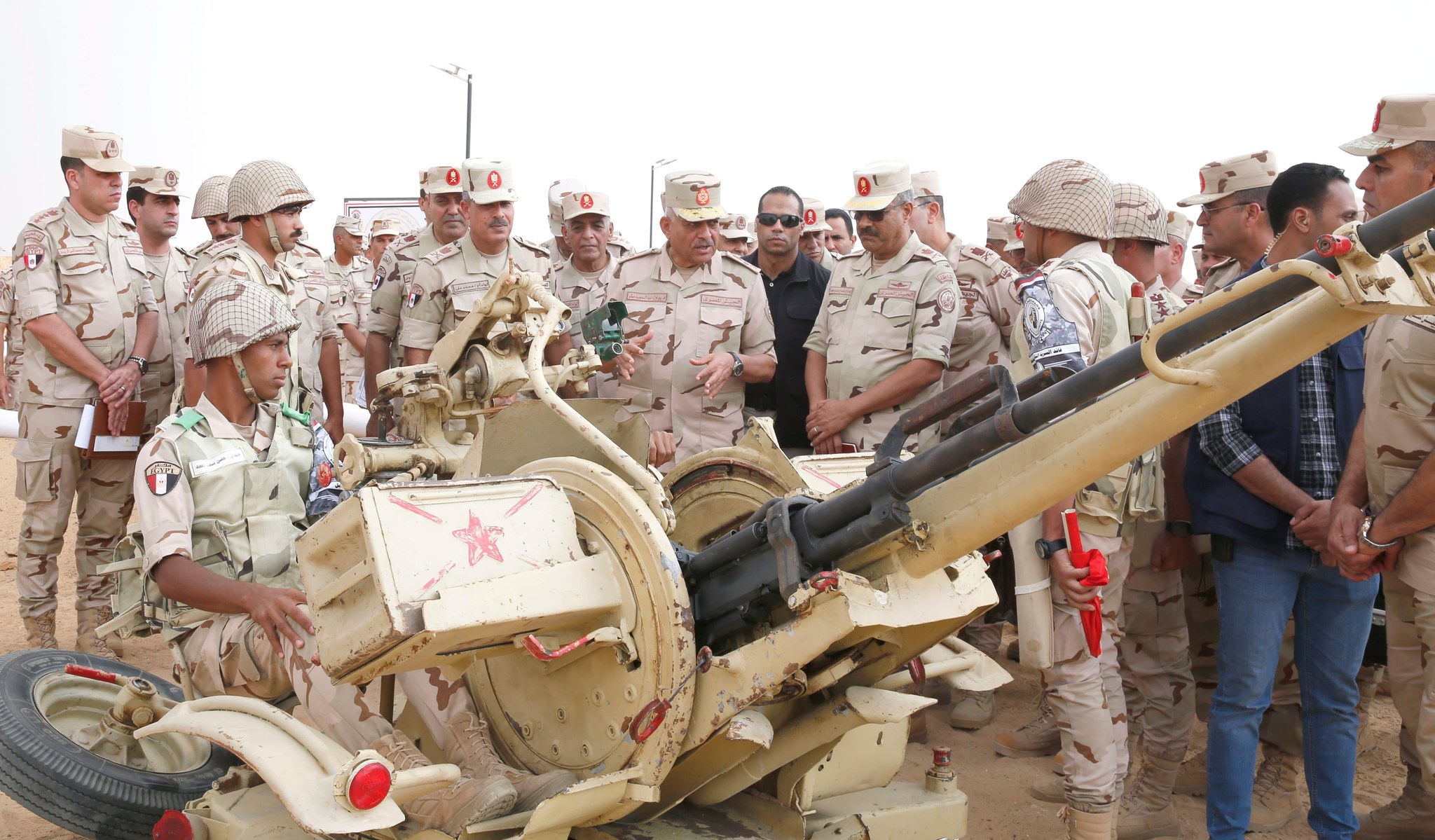 Egypt’s Defense Minister Abdel Meguid Saqr visits one of the formations of the Second Field Army – Army spox 8 Egypt’s Defense Minister Abdel Meguid Saqr visits one of the formations of the Second Field Army – Army spox 8