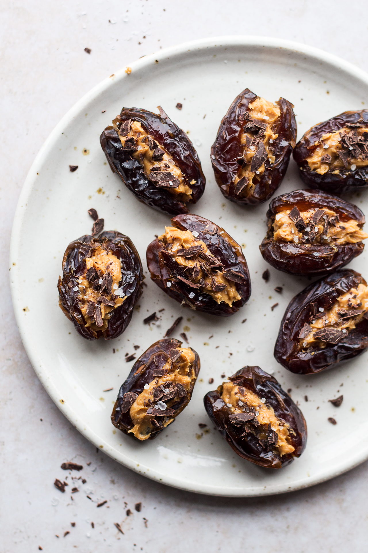 stuffed-dates-plate