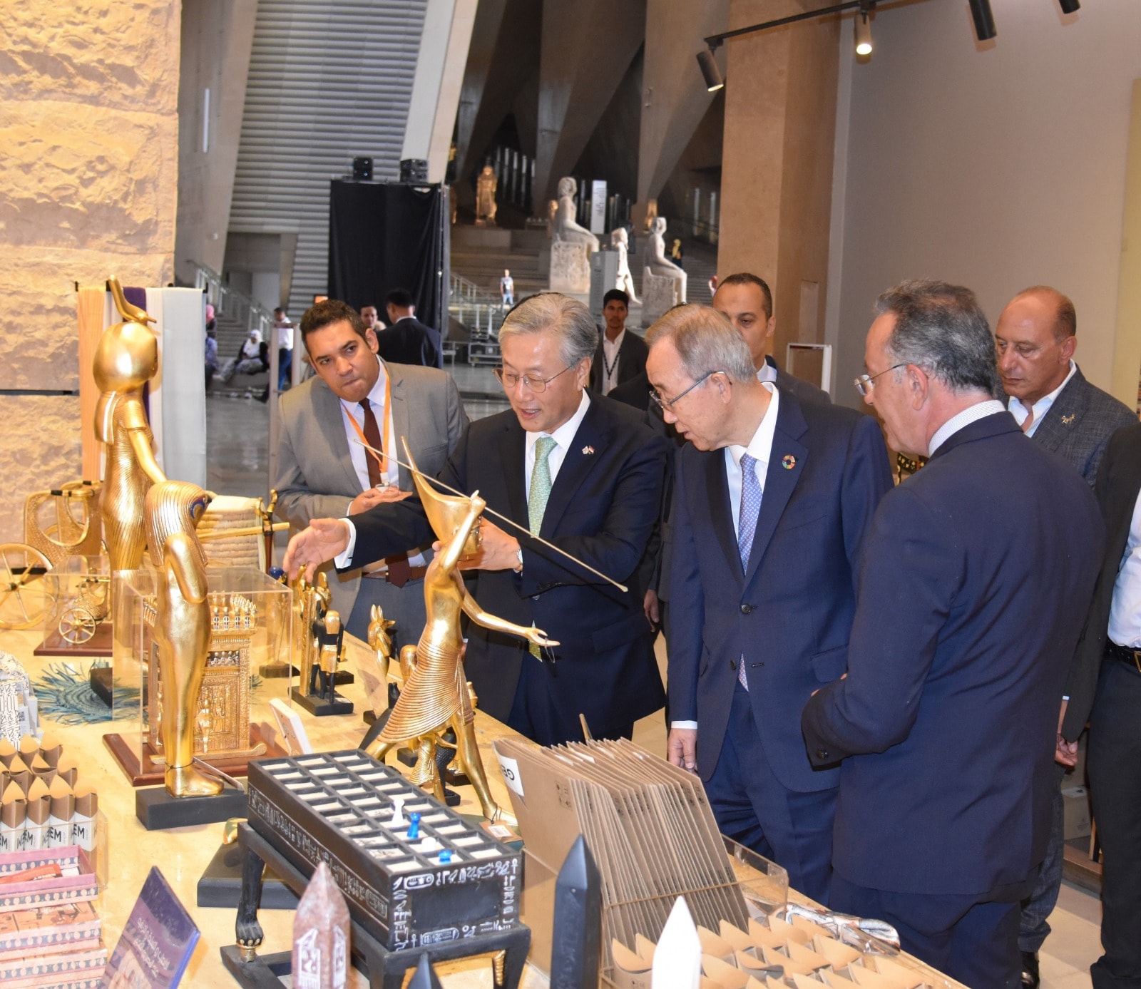 Former SG of the UN visits the Grand Egyptian Museum