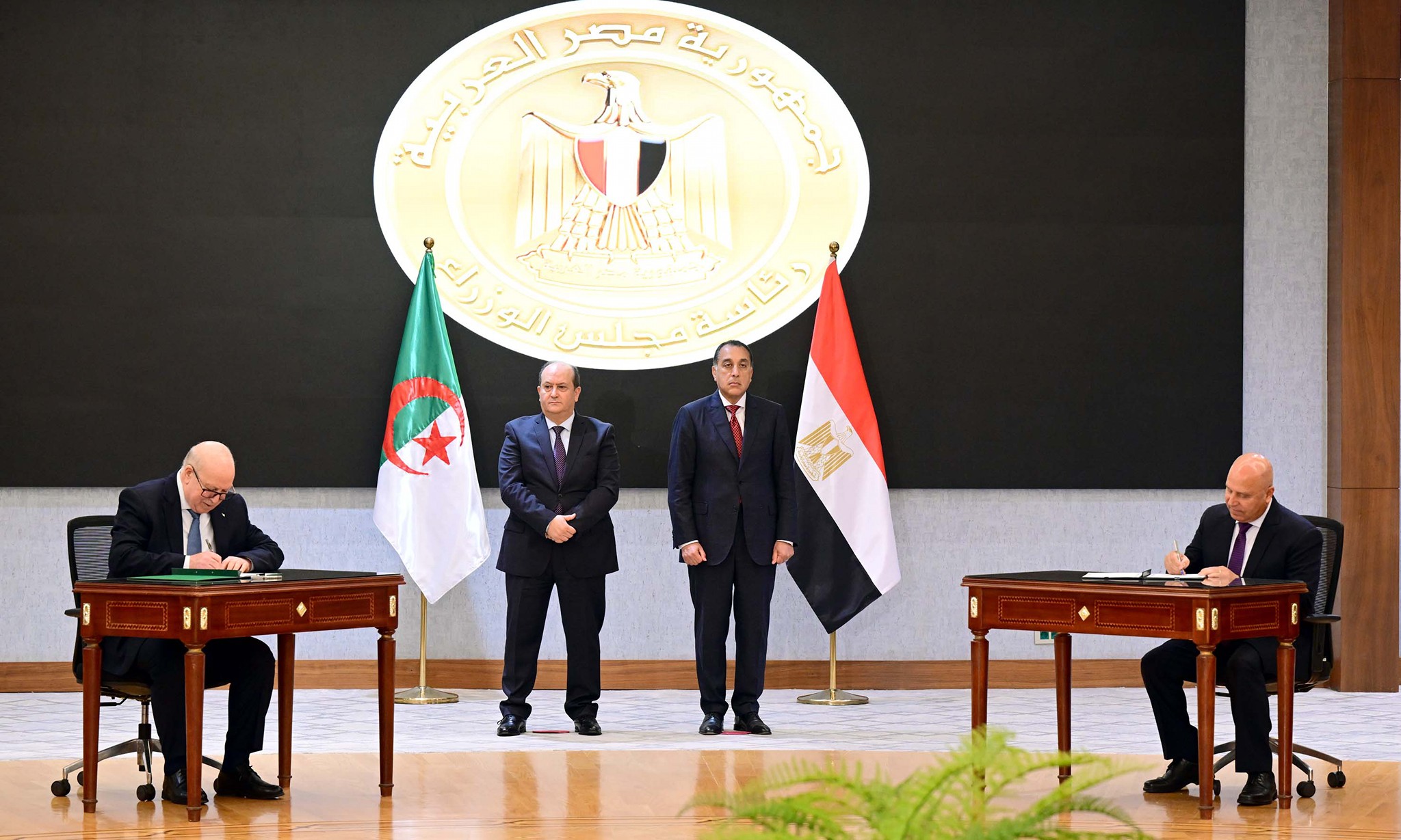 Egypt and Algeria sign agreements during the ninth higher committee meeting