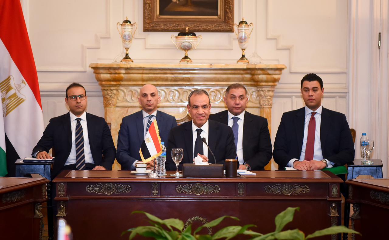 Egyptian FM Badr Abdelatty attends Cairo meeting for 5 Arab nations, PLO and AL
