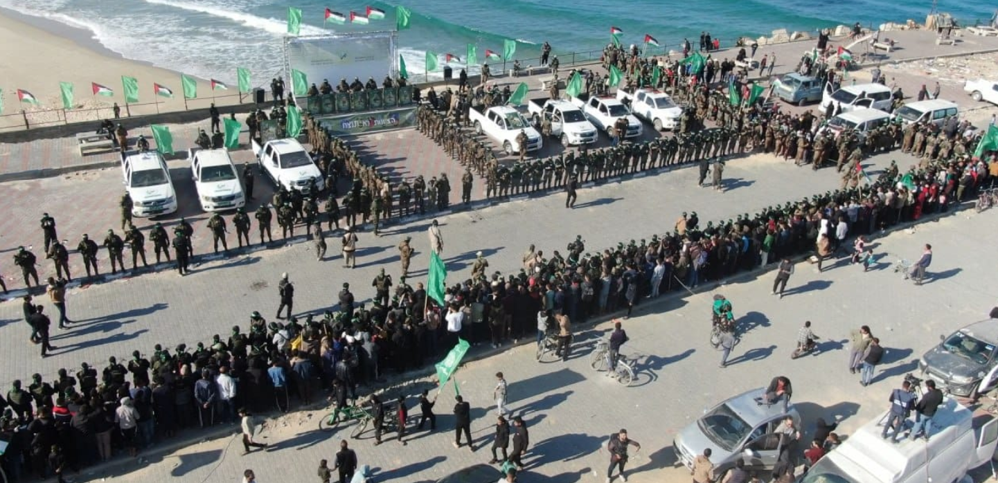 Hamas hands over Gaza captives 2