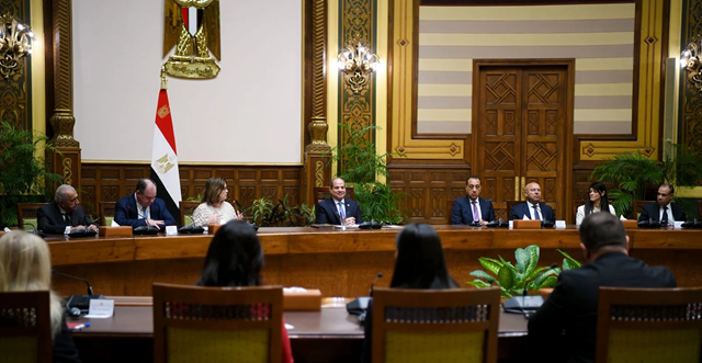184511-جانب-من-اجتماع-الرئيس-السيسى-ووفد-رجال-الأعمال-الأمريكيين_webp