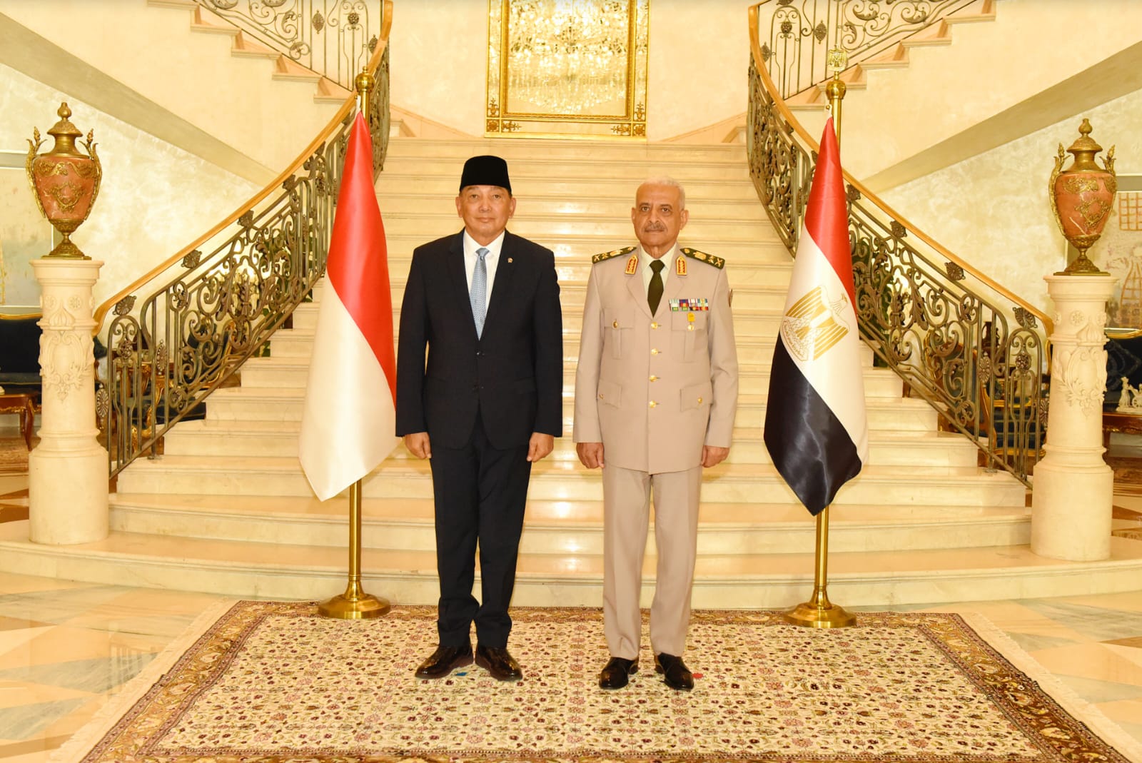 Egypt and Indonesia defense ministers discuss enhancing military collaboration