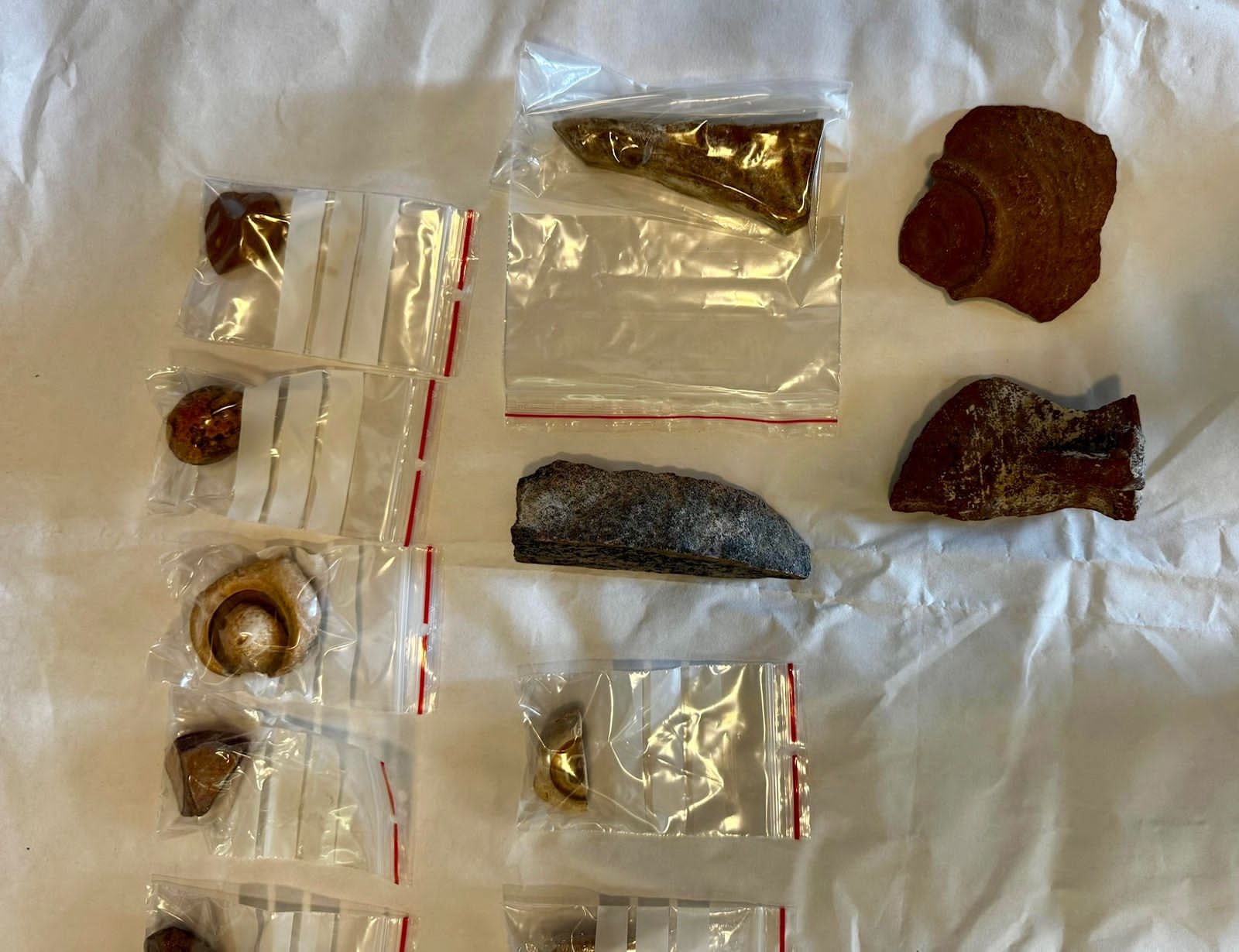Egypt recovers smuggled ancient artifacts from the Netherlands 3