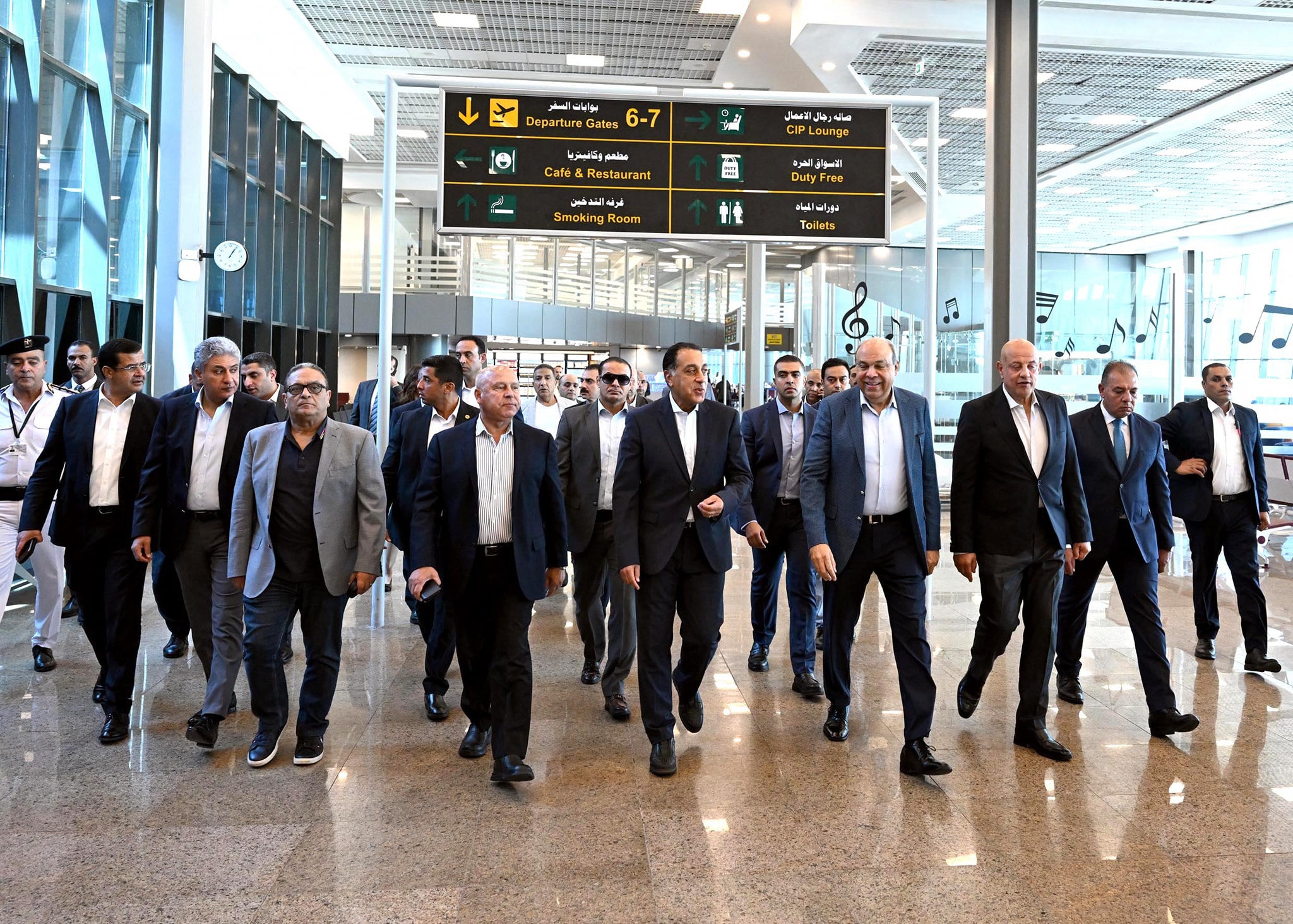 PM inspect Sphinx airport