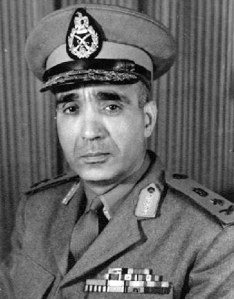 Abdul_Munim_Riad_official_portrait
