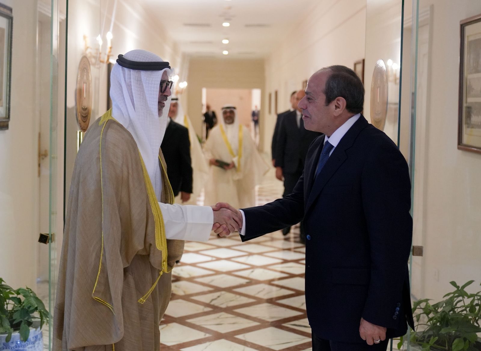 Sisi receives Kuwaiti foreign minister in Cairo