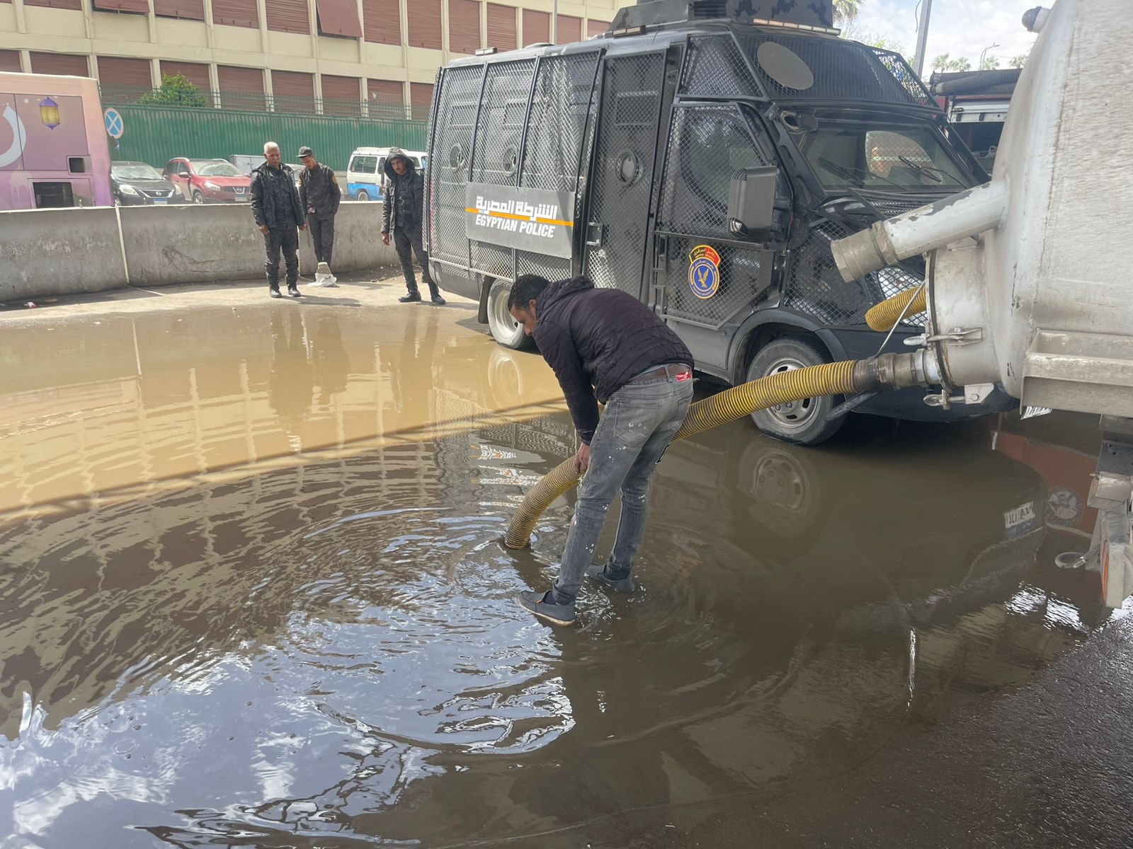 Giza rain