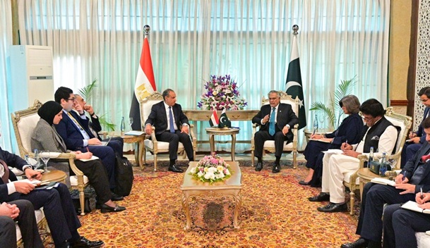 1159680-Egypt-and-Pakistan-hold-talks-ahead-of-a-quadrilateral-meeting-on-Iran