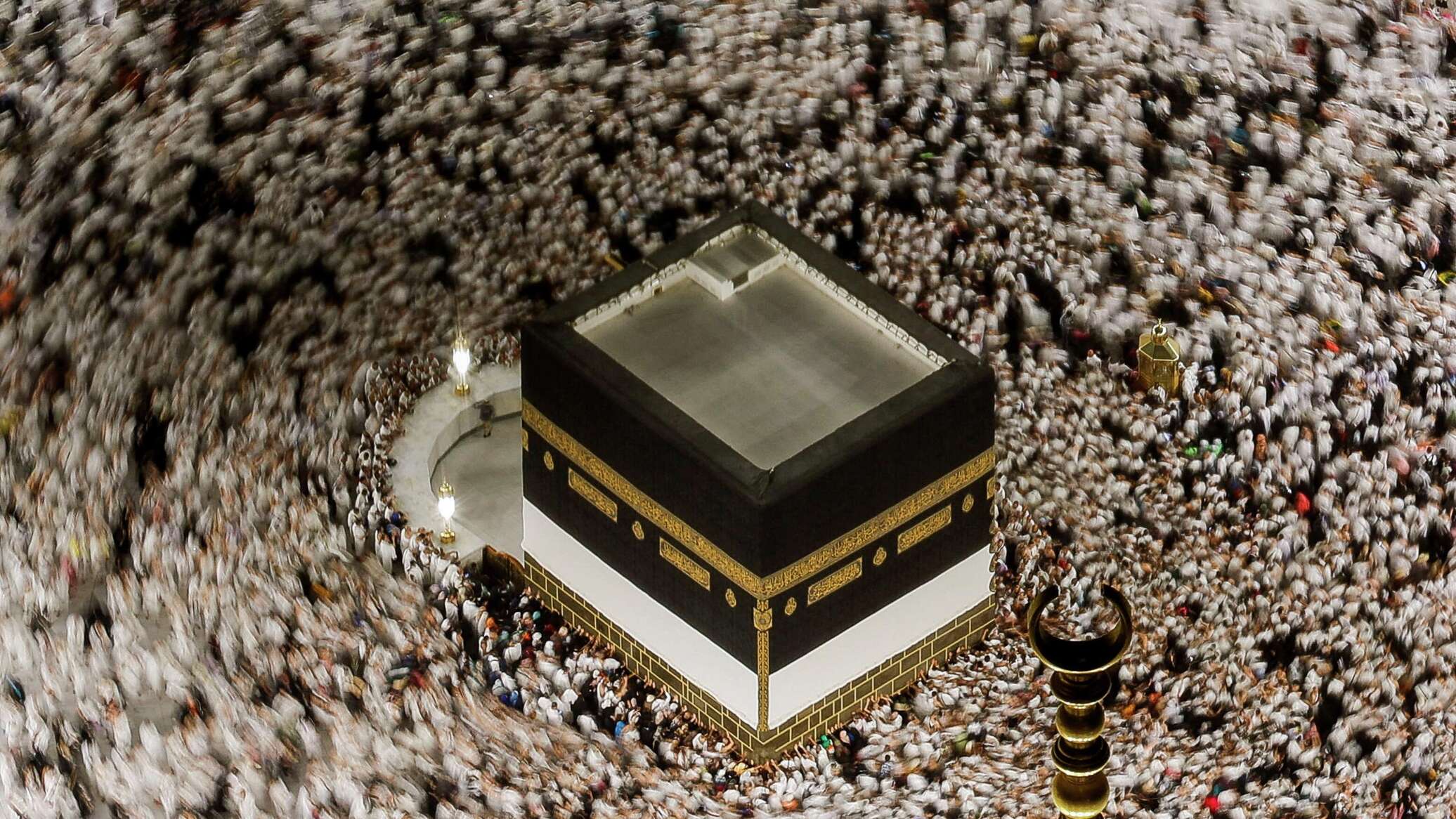 Pilgrims at the Grand Mosque in Mecca