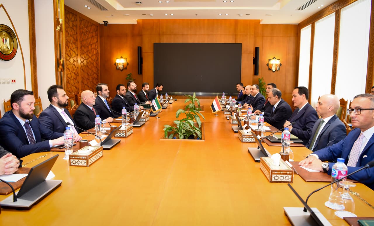 Egypt and Syria holds extensive talks in Cairo