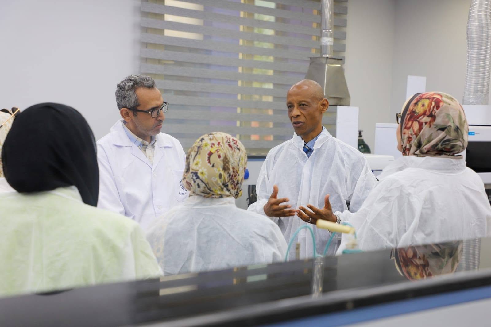 Rwanda FDA chief tours EDA laboratories and visits several Egyptian drug manufacturers to review their production facilities and manufacturing technologies