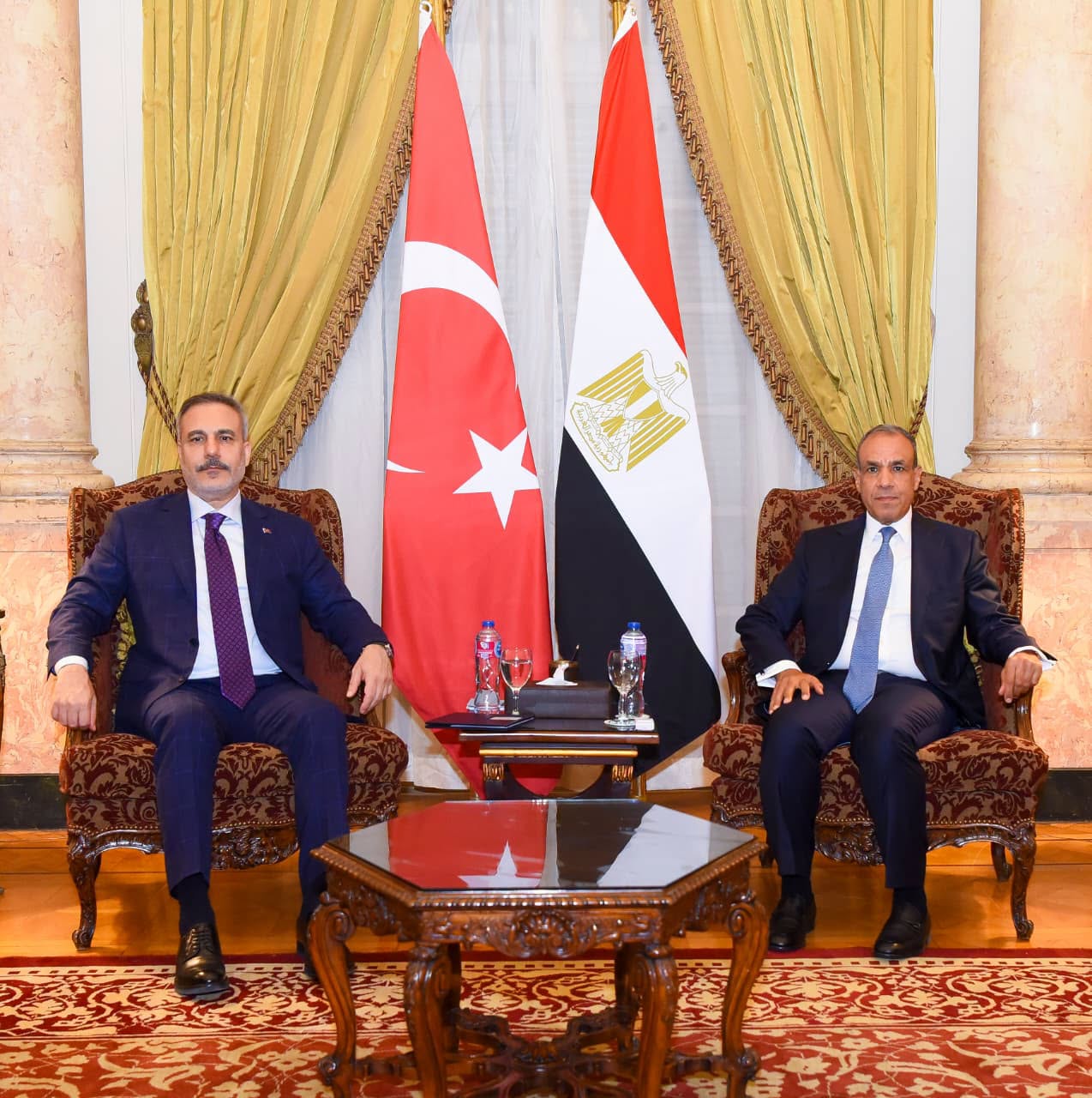 Egypt and Turkey FMs meet in Cairo