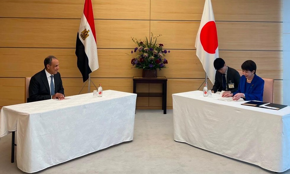 Egypt FM meets Japanese PM in Tokyo