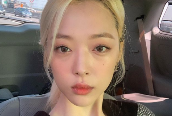 RIP- Sulli - ET