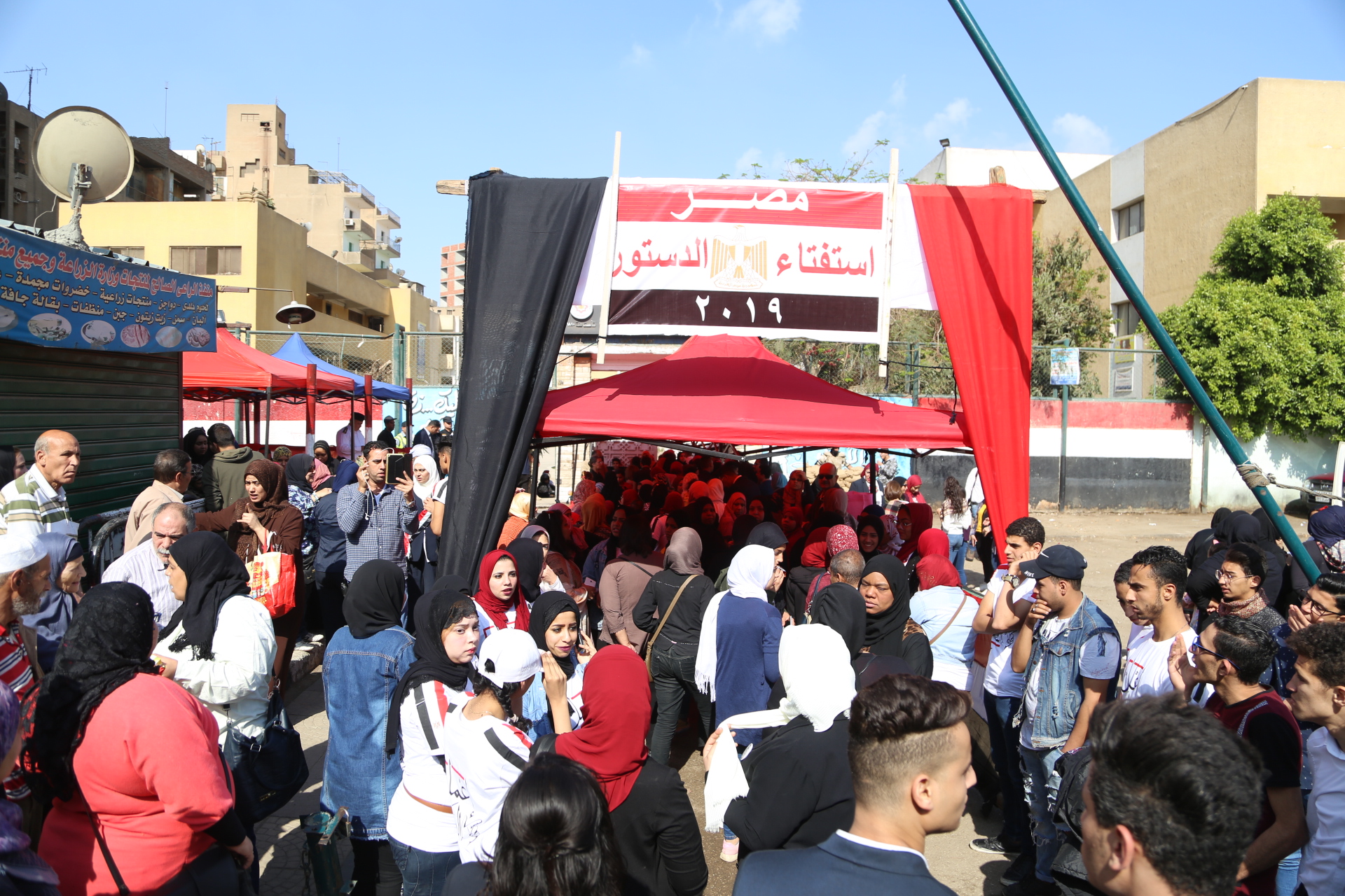 كريم عبد العزيز (1)