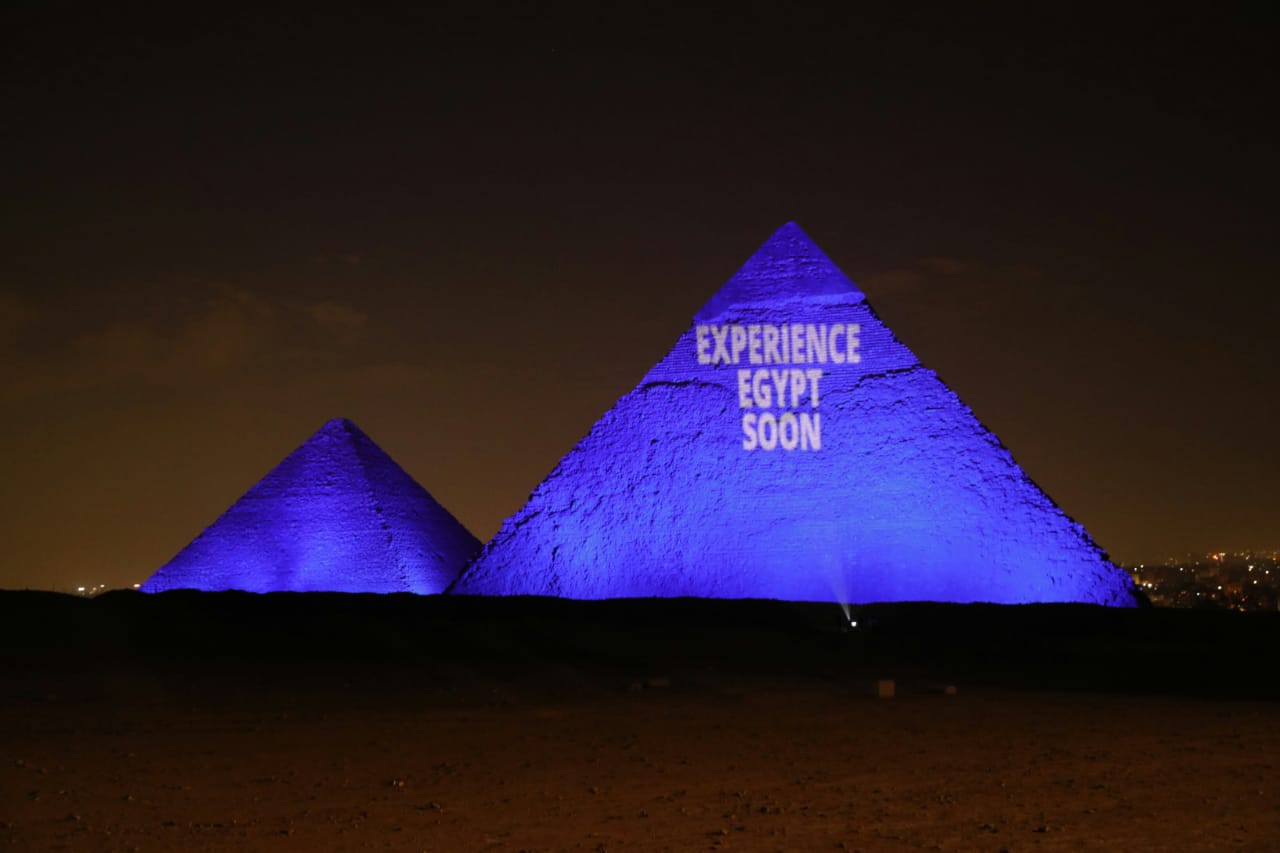 pyramid light 3